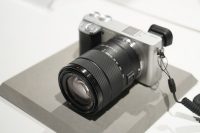 2月22日発売 デジタル一眼カメラ「α6400」が月々3,000円台で買える！
