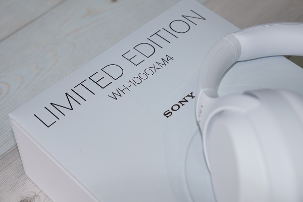 SONY WH-1000XM4 (WM) WHITE サイレント ホワイト-