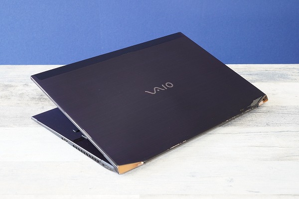 VAIO Z 勝色モデル　VJZ1428