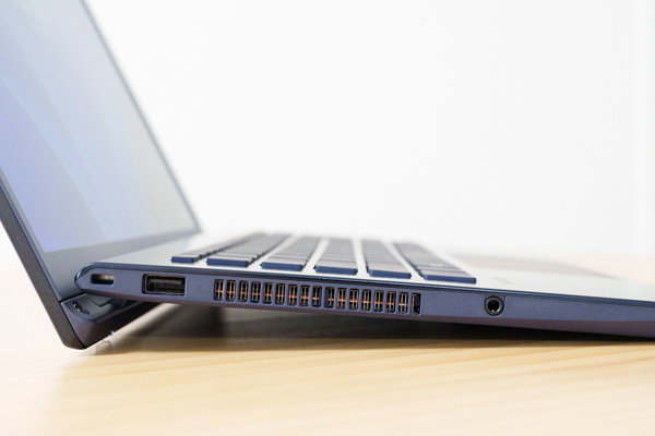 VAIO F14 レビュー