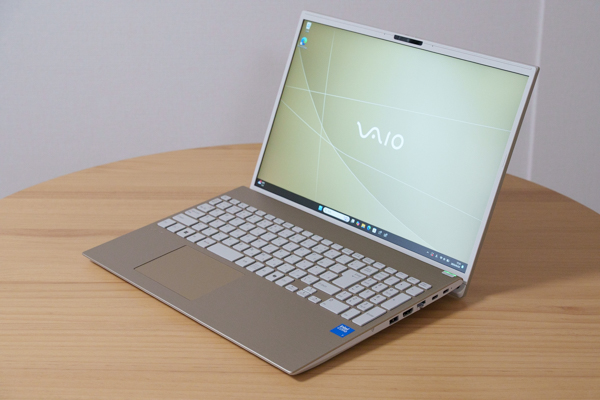 VAIO F16 レビュー