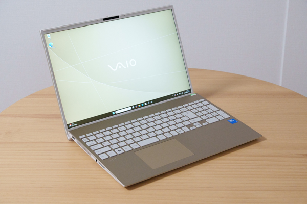 VAIO F16 レビュー