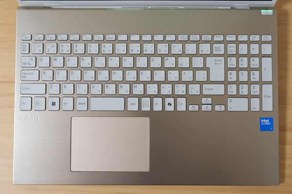 VAIO F16 レビュー