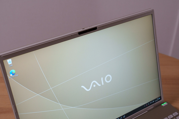 VAIO F16 レビュー