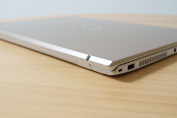 VAIO F16 レビュー