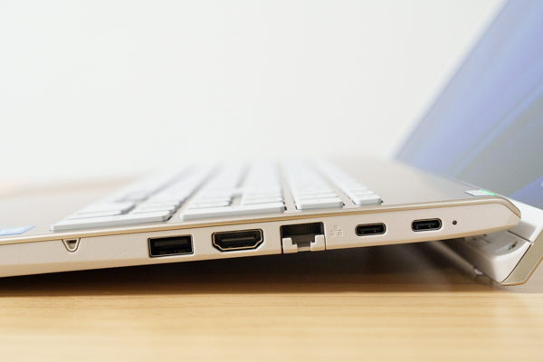 VAIO F16 レビュー