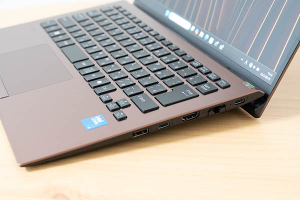 VAIO SX14 レビュー 