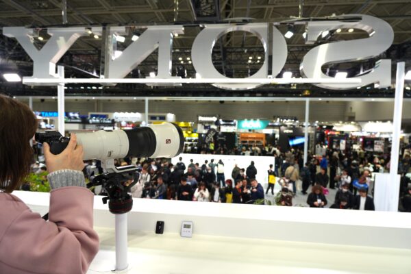 ソニー レンズ アップデート