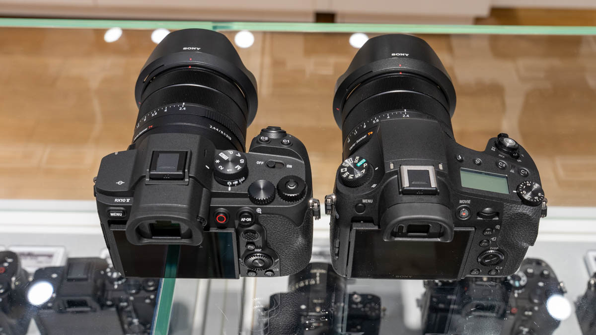RX10 IV RX10 V