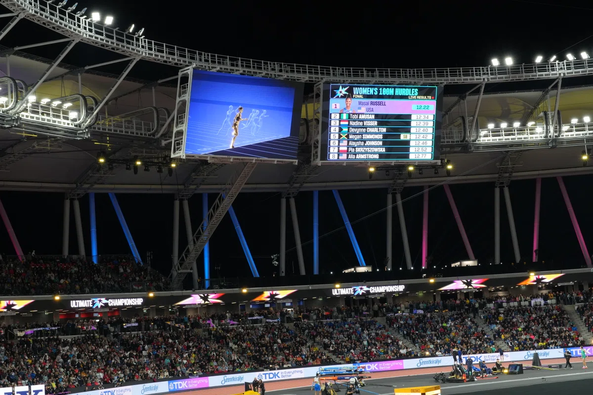 女子100mハードル決勝後に表示された3DCG映像