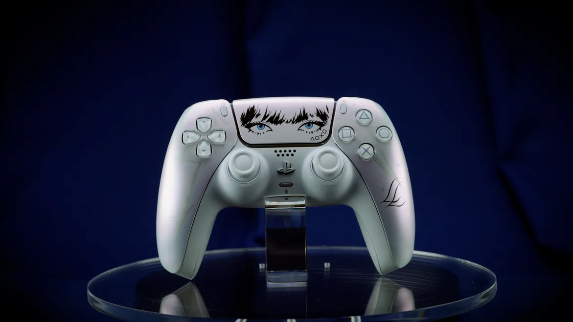 LISA PS5限定DualSense ワイヤレスコントローラー