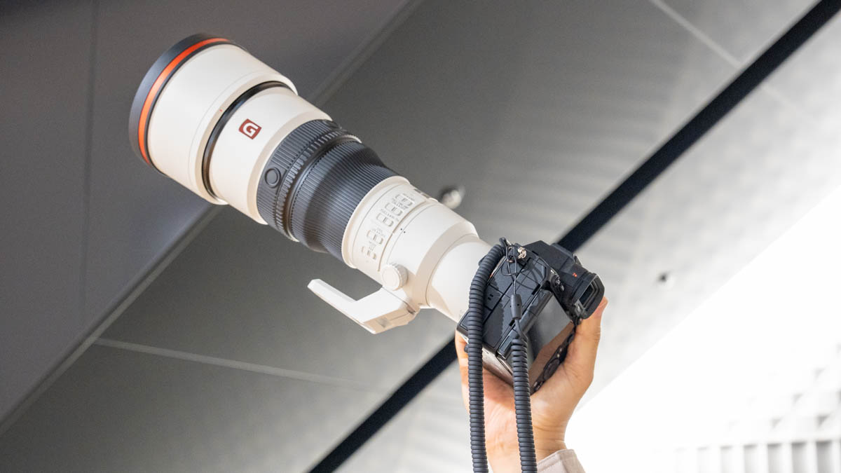 400mm 600mm まず驚いた1kg切りの軽さ