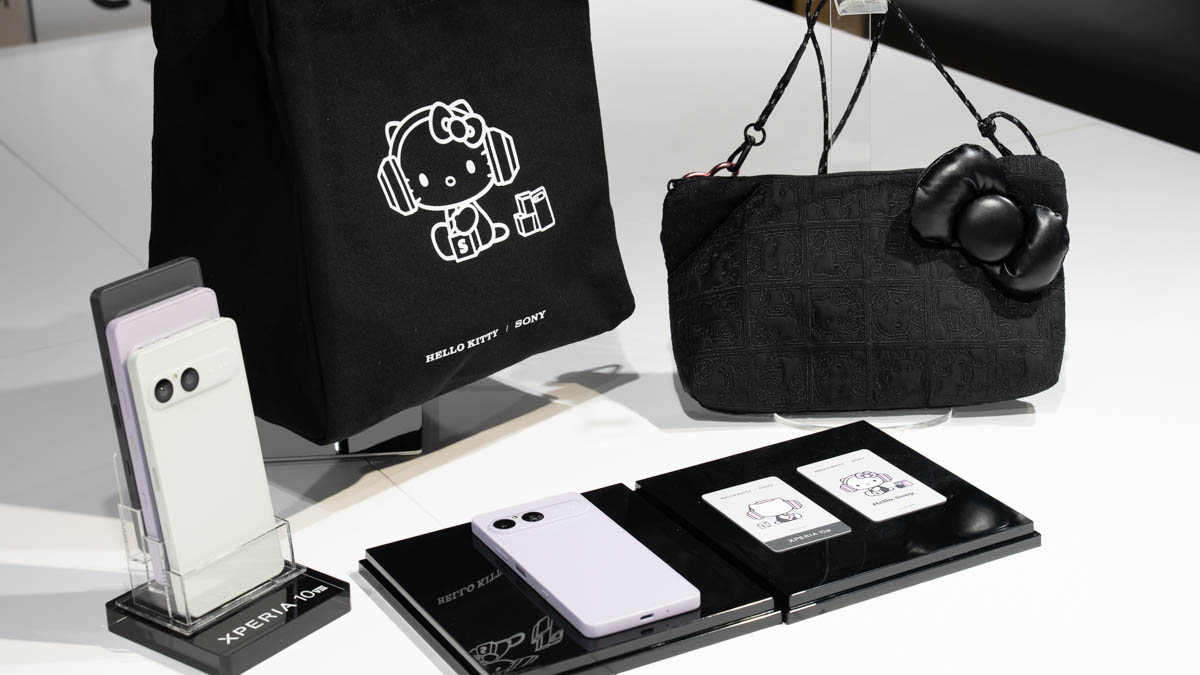 ハローキティ×Xperia 10 VIIIも実物をチェック